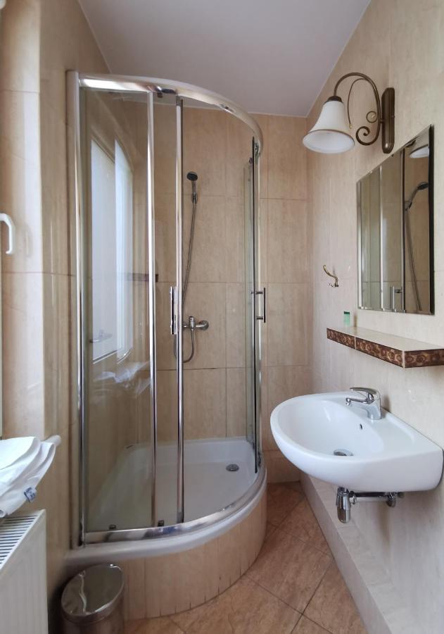 Hotel Zieliniec Poznań Eksteriør billede