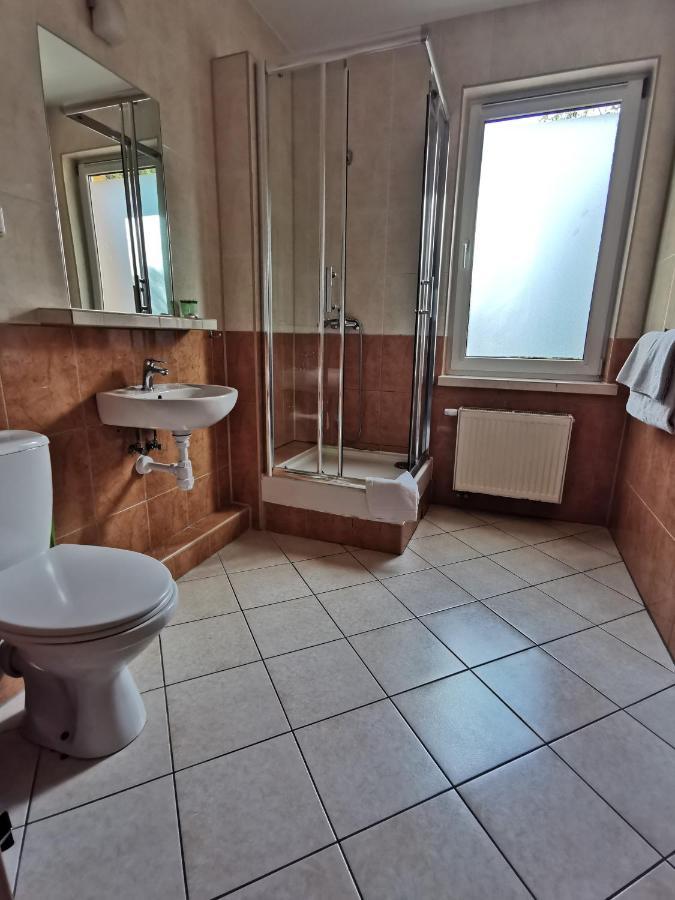 Hotel Zieliniec Poznań Eksteriør billede