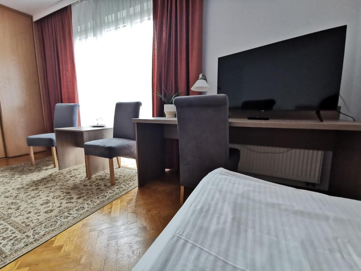 Hotel Zieliniec Poznań Eksteriør billede