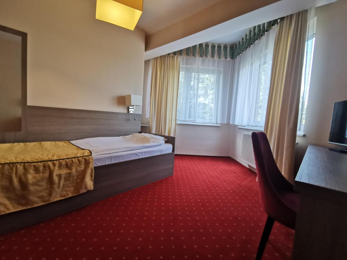 Hotel Zieliniec Poznań Eksteriør billede