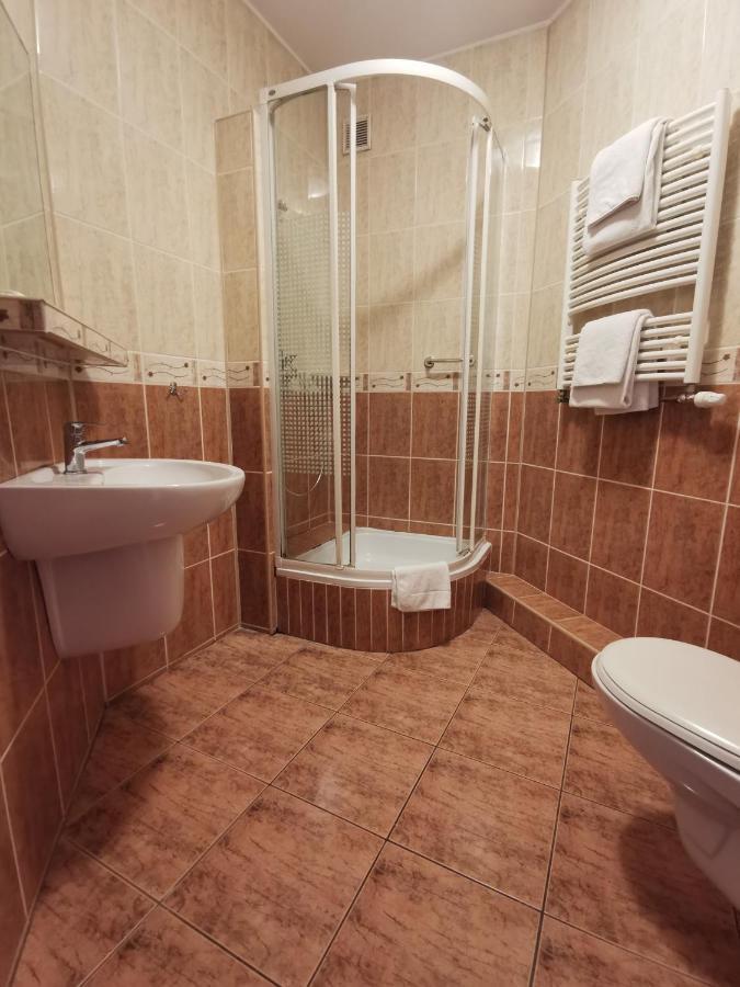 Hotel Zieliniec Poznań Eksteriør billede